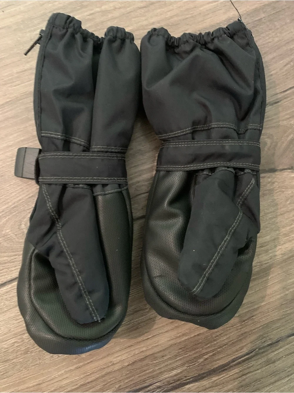 Hestra kids size 3 mittens GUC